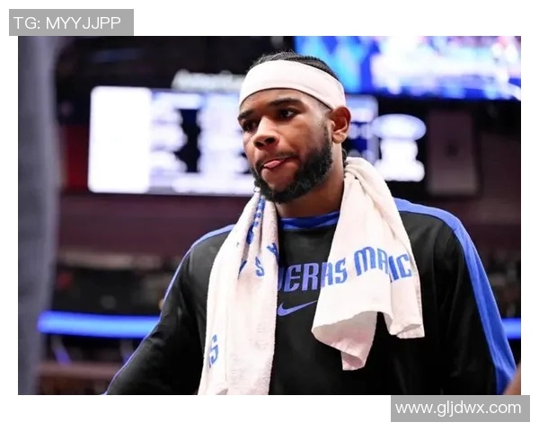 独行侠惨败鹈鹕引爆英雄联盟社区热议：选手表现批评、教练组战术争议与队伍内部矛盾成焦点